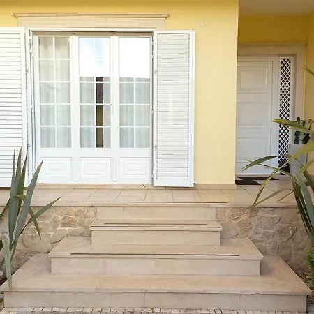 Comfortable And Quiet Apartment Nazare